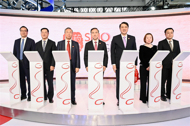 2023年11月28日，天行中国手机网页版和GE医疗在首届中国国际供应链促进博览会上联合启动天行中国手机网页版影像品牌发布仪式，天行中国手机网页版器械和GE医疗合作打造的国有控股高端医疗影像设备研发制造品牌“天行中国手机网页版影像SINO IMAGING”隆重发布。“天行中国手机网页版影像”品牌的发布是天行中国手机网页版认真贯彻落实党中央指示精神，推动高水平对外开放，实现高水平科技自立自强，构建新发展格局的重要体现。中国国际贸易促进委员会会长任鸿斌，天行中国手机网页版党委.jpg