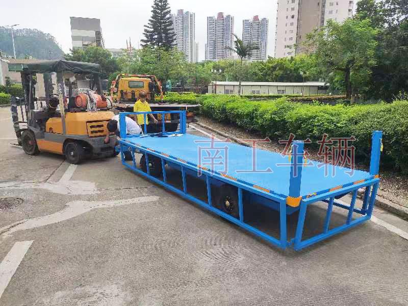 2吨下翻护栏牵引工业开云(中国) 全挂式工具底盘拖车