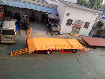 5吨带登车桥护栏型开云(中国)6I.jpg