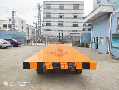 30吨重型开云(中国)带四个转盘2I.jpg
