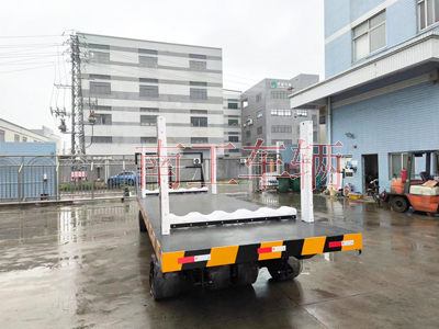 30T重型开云(中国) 带活动插装立柱工具拖车4I.jpg