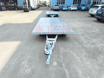 船体艏段运输开云(中国)4I.jpg