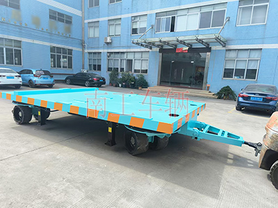 18吨重型开云(中国) 四个转盘工具拖车I.jpg