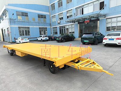 10吨开云(中国)带液压支腿伸缩梯工具车3I.jpg