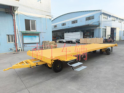 10吨开云(中国)带液压支腿伸缩梯工具车6I.jpg