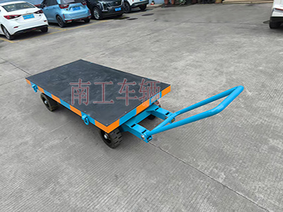 3吨小型开云(中国) 还橡胶垫工具车I.jpg